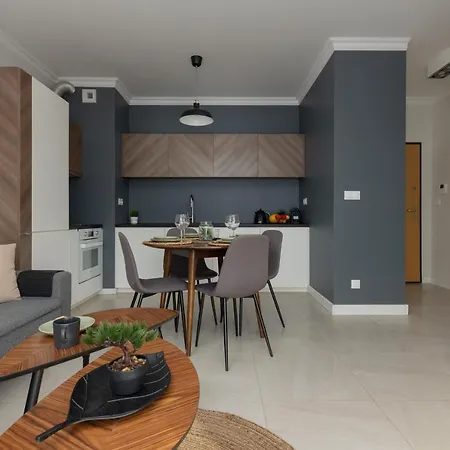 Apartament Lakeview Kapelanów Armii Krajowej By Renters *