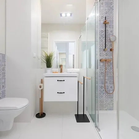 Lakeview Kapelanów Armii Krajowej By Renters