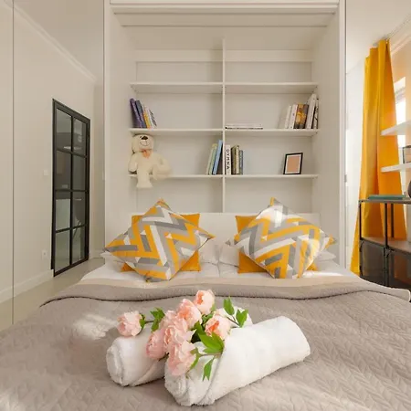 Daire Lakeside Kapelanow Armii Krajowej By Renters Varşova