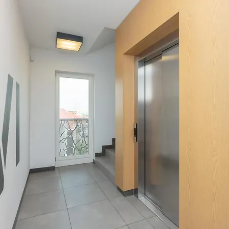 Lakeside Kapelanow Armii Krajowej By Renters Διαμέρισμα Βαρσοβία