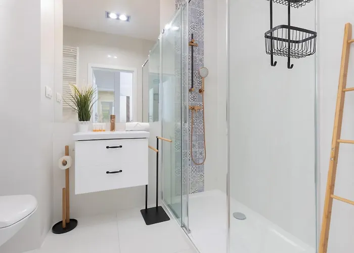 Lakeside Kapelanow Armii Krajowej By Renters Appartement *