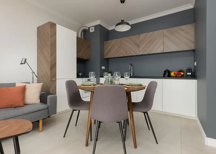 Lakeside Kapelanow Armii Krajowej By Renters Appartement *